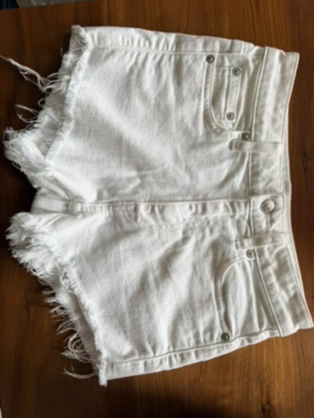 Talula Babaton white denim shorts, sz 26
